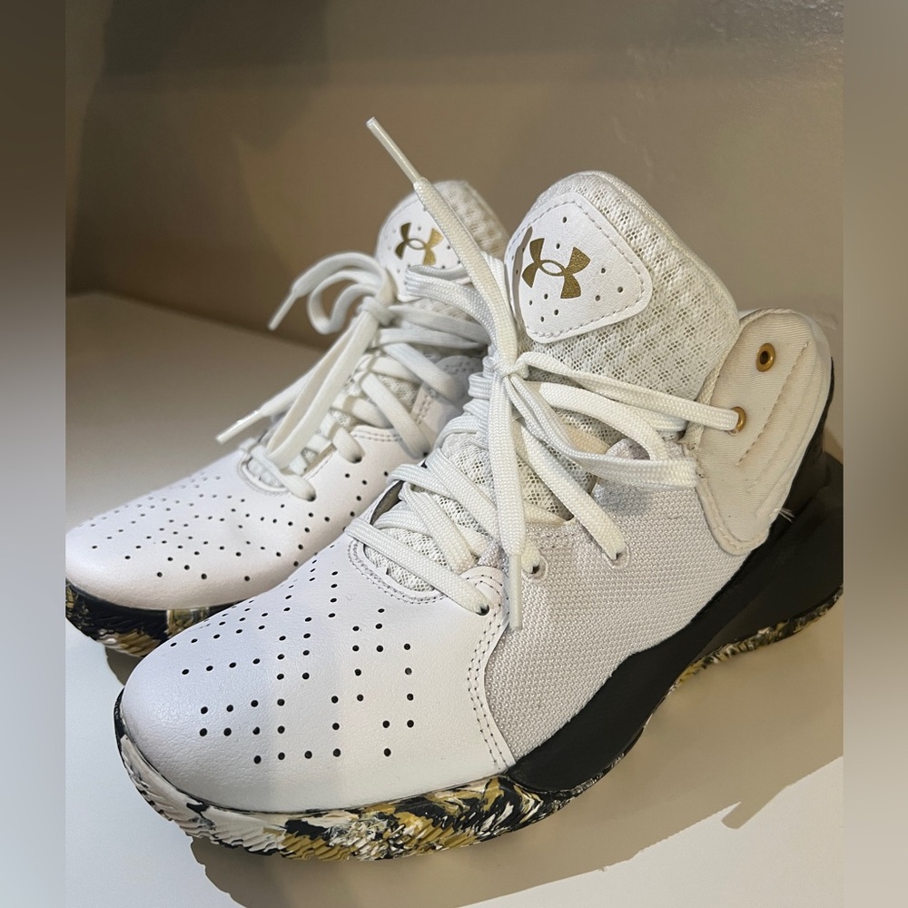Under Armour White and Gold Athletic Shoes